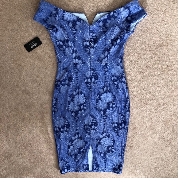 Guess Off the Shoulder Dress 🔥 - Picture 6 of 6